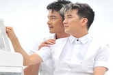 Showbiz Việt lạm dụng quá đà yếu tố đồng tính để câu khách Showbiz Việt lạm dụng quá đà yếu tố đồng tính để câu khách