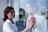 Lưu luyến tình cũ dù đã lấy chồng Lưu luyến tình cũ dù đã lấy chồng
