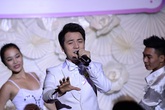 Đăng Khôi tặng vợ bài hát ngọt ngào trong ngày cưới Đăng Khôi tặng vợ bài hát ngọt ngào trong ngày cưới