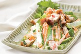 Bầu non trộn heo quay Bầu non trộn heo quay