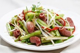 Cần nước xào bao tử cá basa Cần nước xào bao tử cá basa