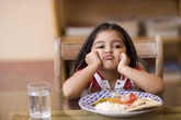 Tìm hiểu chứng biếng ăn ở trẻ Tìm hiểu chứng biếng ăn ở trẻ