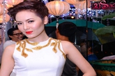 Theo gót Minh Hằng, Phương Linh cắt phăng tóc dài Theo gót Minh Hằng, Phương Linh cắt phăng tóc dài