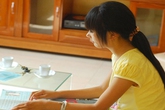 Hành trình trở về ly kỳ của cô bé bị cậu ruột bán sang Trung Quốc Hành trình trở về ly kỳ của cô bé bị cậu ruột bán sang Trung Quốc