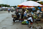 Móng Cái "bó tay" với chợ nhếch nhác bên cửa khẩu Móng Cái "bó tay" với chợ nhếch nhác bên cửa khẩu