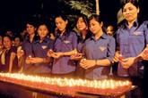 Lời thì thầm bên cạnh 7.000 ngôi mộ vô danh Lời thì thầm bên cạnh 7.000 ngôi mộ vô danh