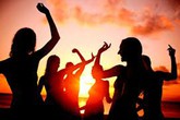 “Bữa tiệc” khủng hoảng “Bữa tiệc” khủng hoảng