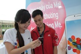 Hàng nghìn bạn trẻ được gọi điện miễn phí để nói lời cám ơn mẹ Hàng nghìn bạn trẻ được gọi điện miễn phí để nói lời cám ơn mẹ