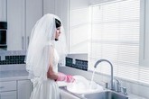 Xót xa phận làm dâu Xót xa phận làm dâu