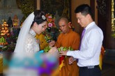 Lễ cưới theo nghi thức Phật giáo của ca sỹ Mỹ Dung Lễ cưới theo nghi thức Phật giáo của ca sỹ Mỹ Dung
