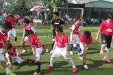 Cho trẻ đá bóng ở đâu? Cho trẻ đá bóng ở đâu?