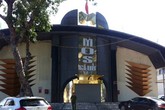 Xung quanh việc MOS Club bị tập kích ở Hải Phòng: Điểm tập kết của dân bay đêm Xung quanh việc MOS Club bị tập kích ở Hải Phòng: Điểm tập kết của dân bay đêm