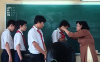 Làm gì để chấm dứt tình trạng bạo lực thân thể trẻ em trong nhà trường? Làm gì để chấm dứt tình trạng bạo lực thân thể trẻ em trong nhà trường?