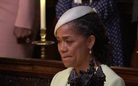 Mẹ cô dâu Meghan Markle rơi nước mắt nhìn con gái hạnh phúc trong đám cưới với hoàng tử Harry Mẹ cô dâu Meghan Markle rơi nước mắt nhìn con gái hạnh phúc trong đám cưới với hoàng tử Harry
