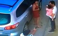 Người đàn ông bình tĩnh đến kỳ lạ khi bị kẻ ám sát bắn chết tại chỗ Người đàn ông bình tĩnh đến kỳ lạ khi bị kẻ ám sát bắn chết tại chỗ