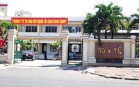 Hàng chục sinh viên y khoa Cà Mau bị 'treo' bằng vì nợ tiền Hàng chục sinh viên y khoa Cà Mau bị 'treo' bằng vì nợ tiền