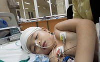 Cô bé 8 tuổi bị u não hiện không nói được, sức khỏe yếu Cô bé 8 tuổi bị u não hiện không nói được, sức khỏe yếu