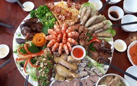 Gái xinh thay mẹ vào bếp nấu 'nhoay nhoáy' cỗ, sáng tạo bày lên mâm tiết kiệm công rửa bát Gái xinh thay mẹ vào bếp nấu 'nhoay nhoáy' cỗ, sáng tạo bày lên mâm tiết kiệm công rửa bát