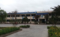 Tát trẻ lớp 1 chảy máu tai, cô giáo bị phạt 2.5 triệu đồng Tát trẻ lớp 1 chảy máu tai, cô giáo bị phạt 2.5 triệu đồng