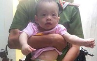 Bé trai bị bỏ rơi trên vỉa hè tỉnh Bình Định Bé trai bị bỏ rơi trên vỉa hè tỉnh Bình Định