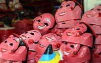 Đồ chơi "made in Việt Nam" bất ngờ lấn át Trung Quốc tại Hàng Mã trước mùa Trung thu Đồ chơi "made in Việt Nam" bất ngờ lấn át Trung Quốc tại Hàng Mã trước mùa Trung thu
