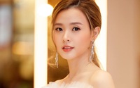 Midu khoe gương mặt không trang điểm, nào ngờ còn trẻ và đẹp hơn thường ngày Midu khoe gương mặt không trang điểm, nào ngờ còn trẻ và đẹp hơn thường ngày