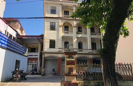 Vụ "phù phép" điểm thi: Chủ tịch Hà Giang yêu cầu cán bộ không tuyên truyền, bình luận trái chiều... Vụ "phù phép" điểm thi: Chủ tịch Hà Giang yêu cầu cán bộ không tuyên truyền, bình luận trái chiều...