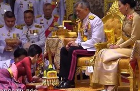 Vua Thái phế truất hoàng quý phi Vua Thái phế truất hoàng quý phi