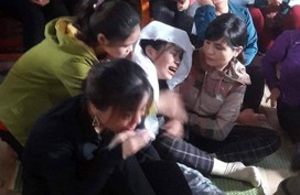 Nữ sinh Hà Tĩnh bỏ thi do bố mất đột ngột được đặc cách tốt nghiệp Nữ sinh Hà Tĩnh bỏ thi do bố mất đột ngột được đặc cách tốt nghiệp