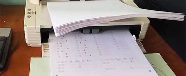 Hai thanh tra vắng mặt khi quét bài thi trắc nghiệm ở Hà Giang Hai thanh tra vắng mặt khi quét bài thi trắc nghiệm ở Hà Giang
