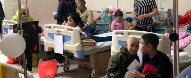 Đoàn Luật sư Hà Nội mang “hơi ấm ngày Tết” đến với trẻ em bị bệnh ung thư Đoàn Luật sư Hà Nội mang “hơi ấm ngày Tết” đến với trẻ em bị bệnh ung thư