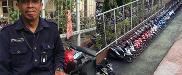 Bảo vệ trường học ở Indonesia được ca ngợi khi xếp xe theo màu sắc Bảo vệ trường học ở Indonesia được ca ngợi khi xếp xe theo màu sắc