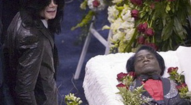 Michael Jackson Dans Son Cercueil Ouvert Michael Jackson sẽ yên nghỉ trong quan tài dát vàng