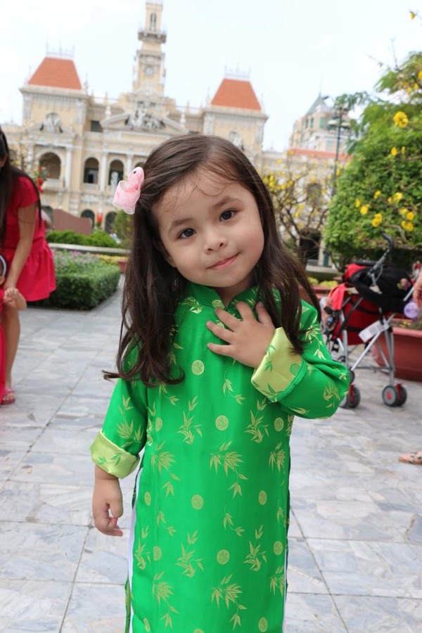 1392796231margit 10 6f30b Cô bé 3 tuổi lai Việt Nam   Hungary xinh yêu như thiên thần 