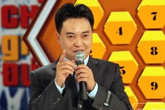 MC Lưu Minh Vũ: "Lương 2-3 triệu của tôi, vợ chẳng hỏi đến"