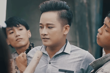 Anh Qu&acirc;n Idol gặp phiền to&aacute;i v&igrave; c&oacute; bạn g&aacute;i nghiện ngập trong phim mới