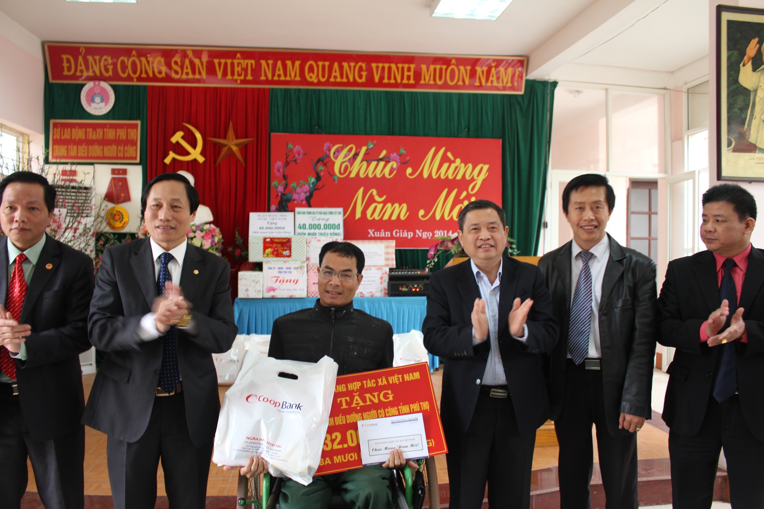 Lan tỏa những hoạt động thiện nguyện hướng về người nghèo dịp Tết - Ảnh 4. Lan tỏa những hoạt động thiện nguyện hướng về người nghèo dịp Tết - Ảnh 4.