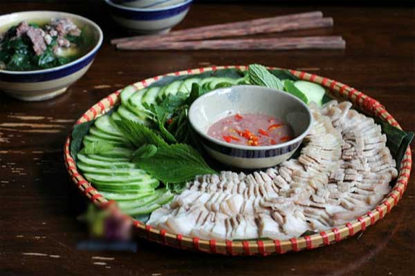 Kết quả hình ảnh cho thịt chấm Mắm ruốc