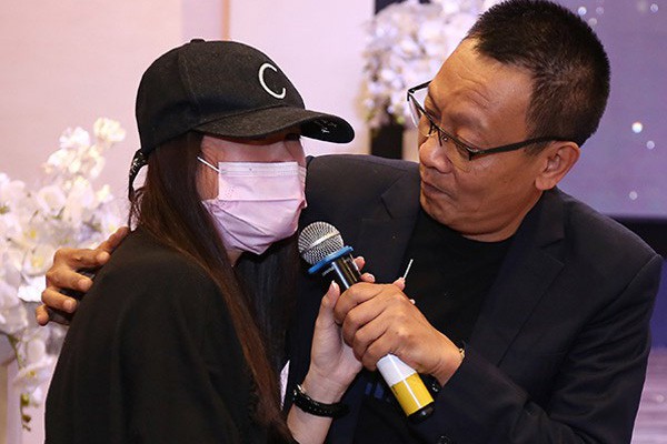 Lâm Vỹ Dạ tiết lộ chuyện dạy con ở nhà - Ảnh 4. Lâm Vỹ Dạ tiết lộ chuyện dạy con ở nhà - Ảnh 4.