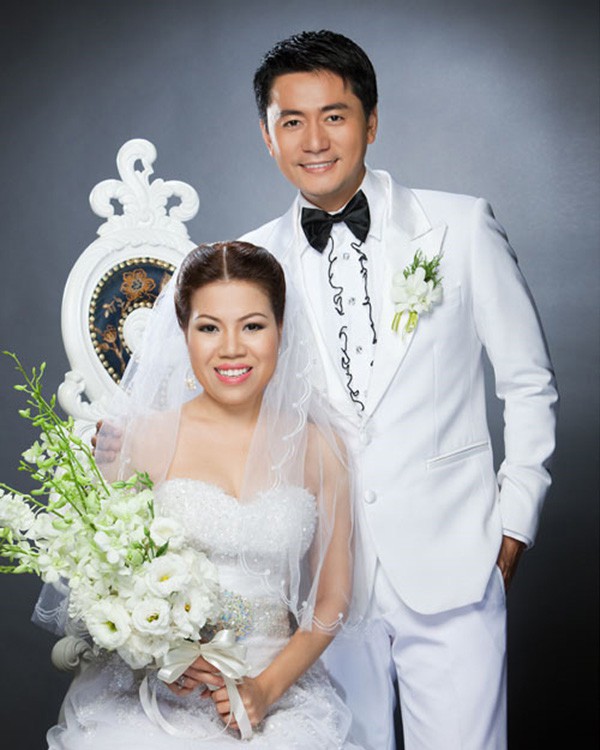 
Trương Minh Cường cưới vợ vào năm 2009.
