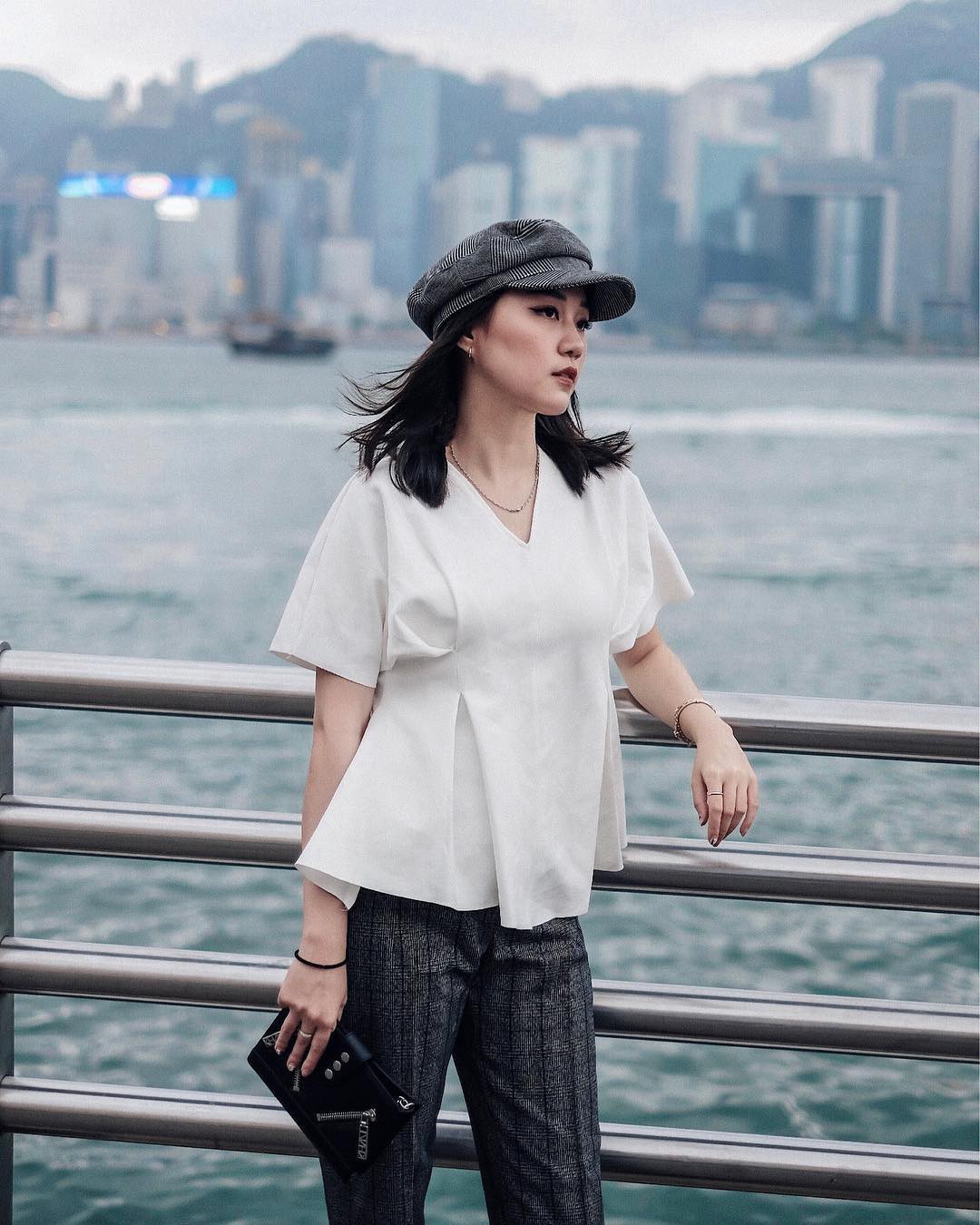Mẫu Áo Blouse Không Chỉ Thanh Lịch Mà Còn Giúp Chị Em Công Sở Trông Như Gầy  Đi Vài Kg