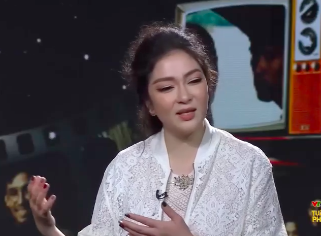 Hoa hậu Nguyễn Thị Huyền bật mí 'cảnh nóng' trong 'Thời xa vắng'