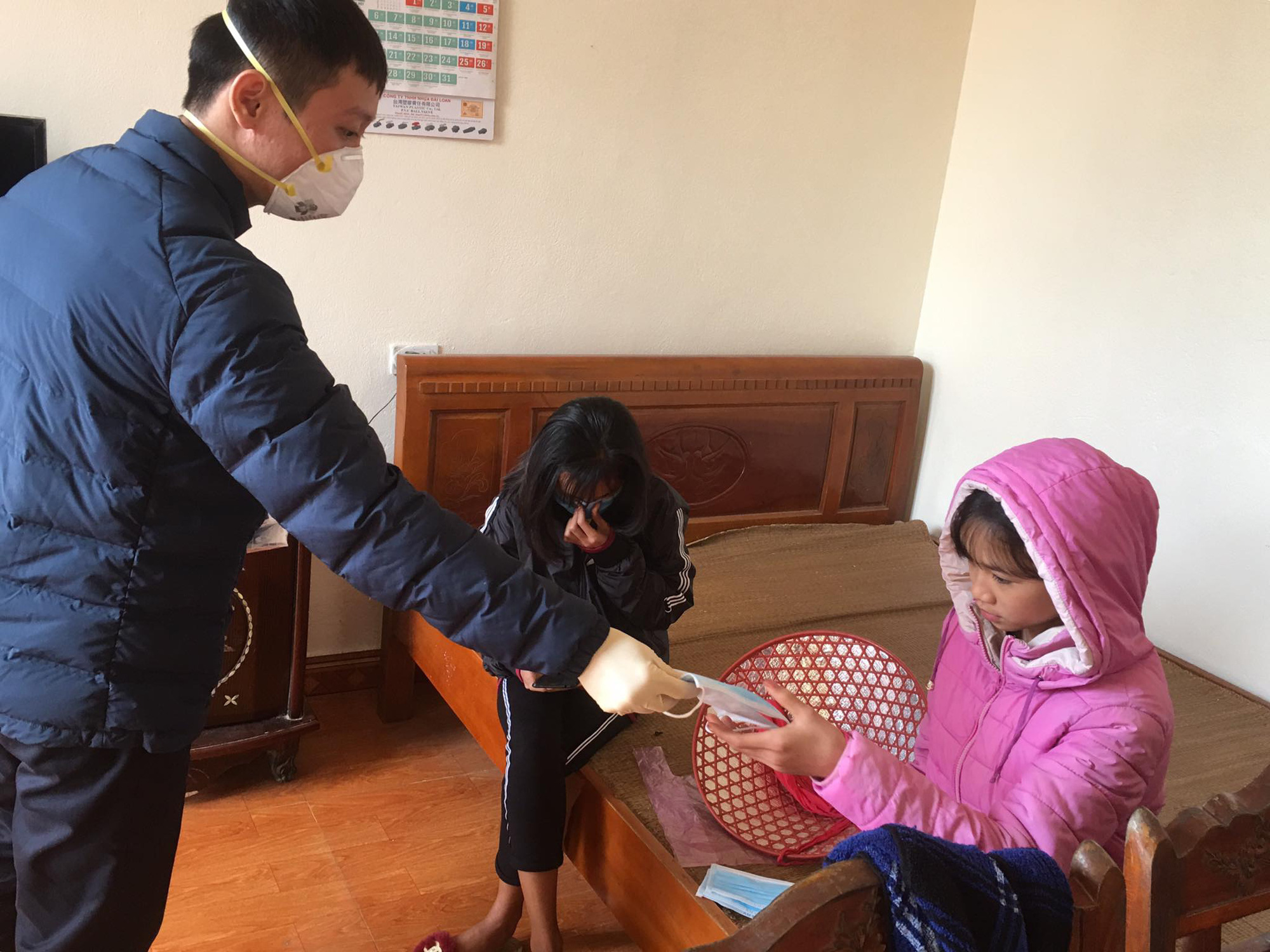 Sức khỏe của cô gái Thanh Hóa nhiễm virus corona sau 2 ngày xuất viện như thế nào? - Ảnh 1. Sức khỏe của cô gái Thanh Hóa nhiễm virus corona sau 2 ngày xuất viện như thế nào? - Ảnh 1.