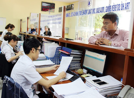 Những đối tượng sau tại H&agrave; Nội được n&acirc;ng lương trước hạn, nhiều người n&ecirc;n biết quy định mới - Ảnh 3.