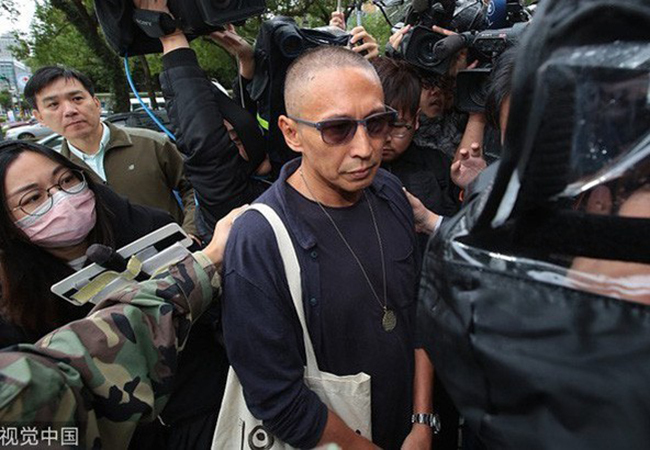Tài tử ‘Bao Thanh Thiên' bị kết án 4 năm tù vì tội cưỡng hiếp - Ảnh 2.