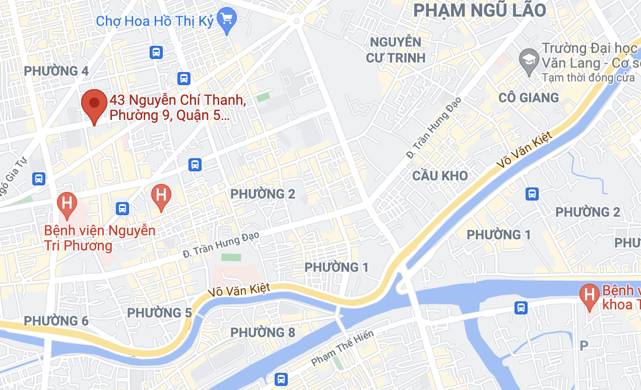 Cháy ký túc xá Đại học Kinh tế TP.HCM - Ảnh 2.