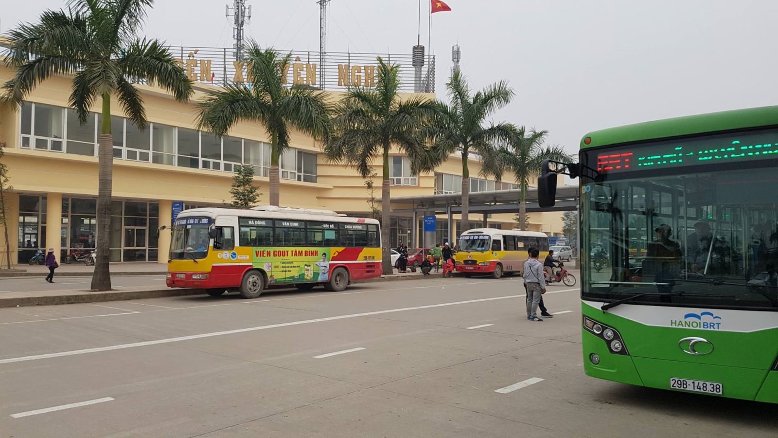 Hà Nội đề xuất xe buýt, taxi hoạt động trở lại từ 13/10, vẫn dừng xe ôm