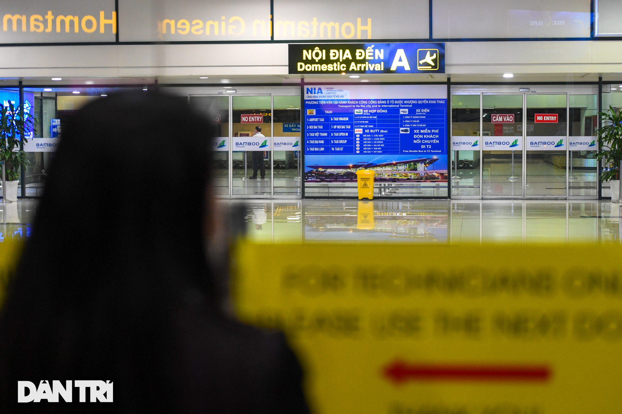 Hành khách vui mừng, hủy đặt phòng cách ly sau chuyến bay TPHCM về Hà Nội - Ảnh 3.