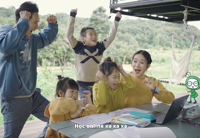 Lý Hải Minh Hà tự quay MV cùng các con khi bị kẹt ở Lâm Đồng - Ảnh 3.