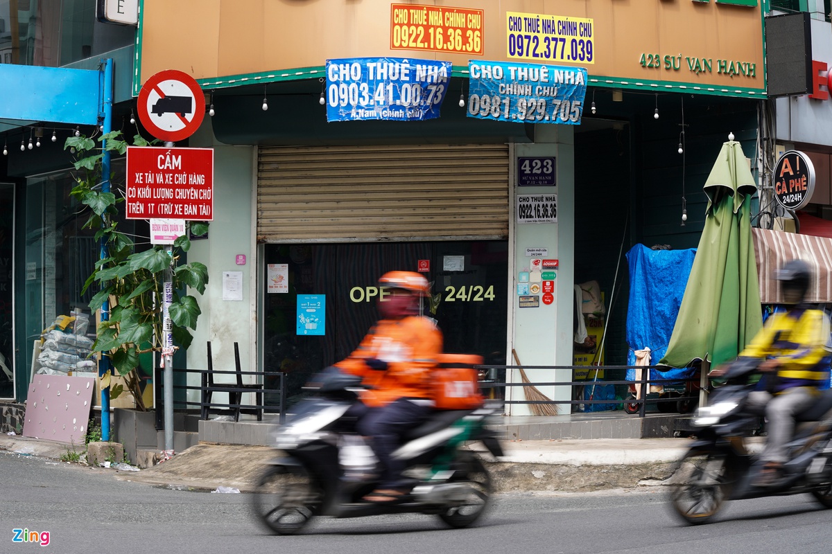 Hàng trăm nhà phố trung tâm TP.HCM chờ người thuê mới - Ảnh 11.